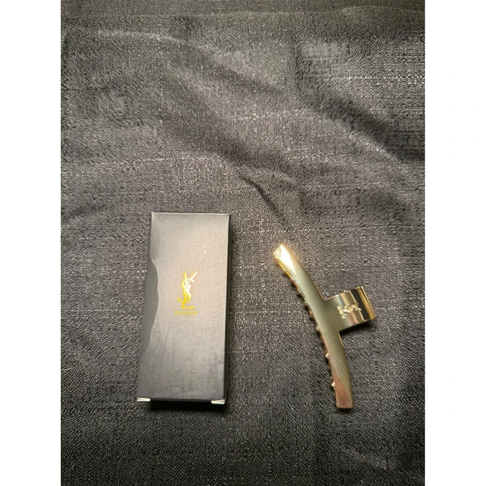 YSL Yves Saint Laurent Beaute Gold Tone Hair Clip Pince A Cheveux Logo Boxed